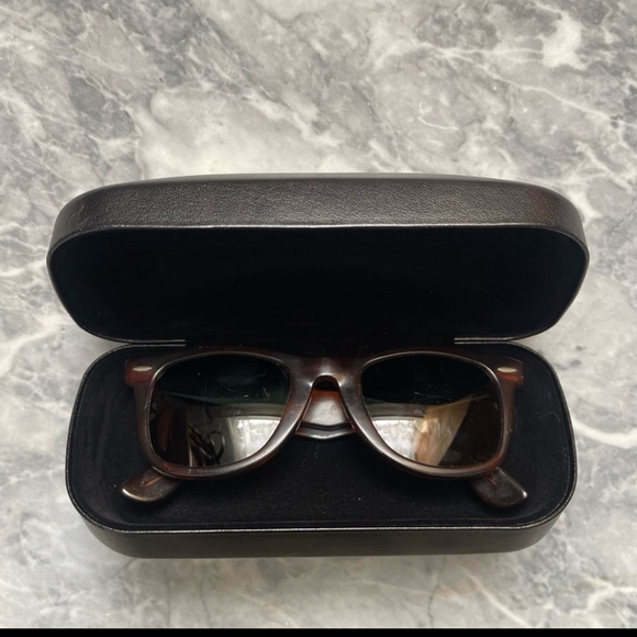 vintage Authentic Ray-Ban B&L Wayfarer USA Tortoiseshell 5022 Sunglasses - Picture 8 of 8